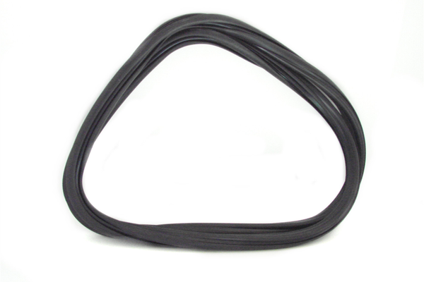FRONT SCREEN SEAL 500L
